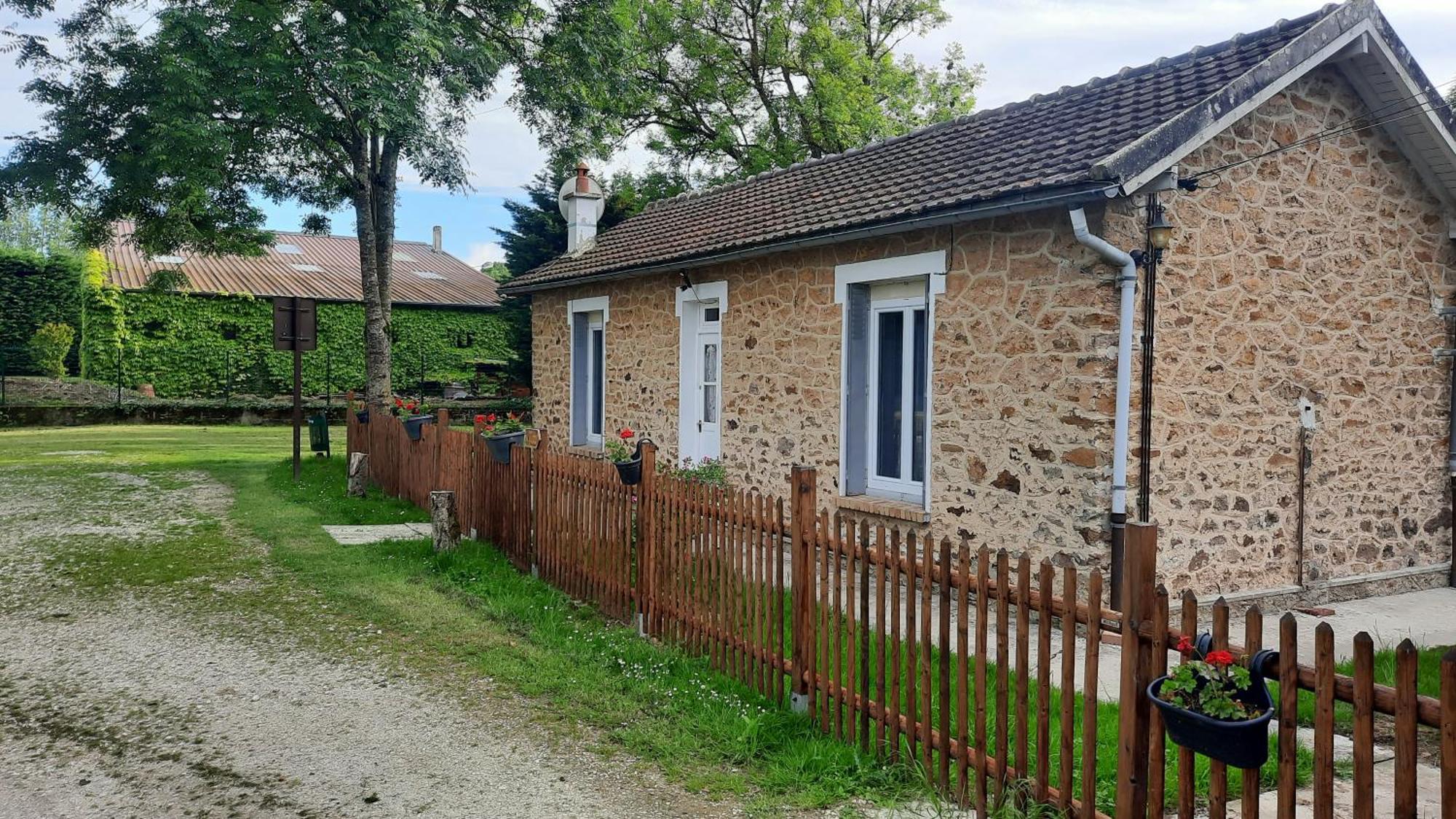 Gite Du Chateau De Chambonnieres Le Plessis-Feu-Aussoux Buitenkant foto